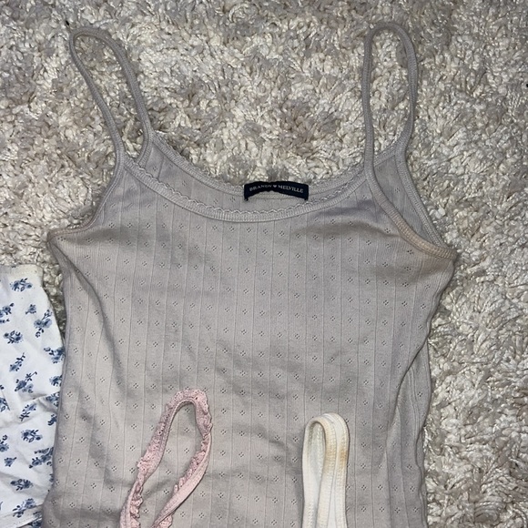brandy, hollister, pacsun, aero tank top bundle - Picture 5 of 6